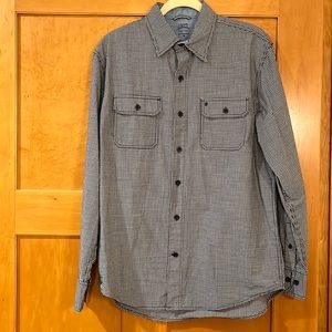 NWOT Izod Saltwater Relaxed Classics Button-down